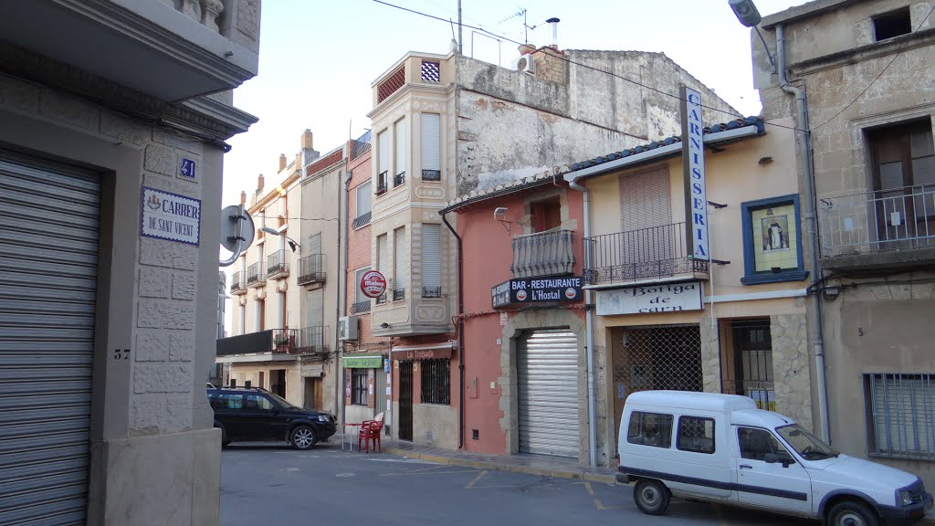 Calle de San Vicente, carnicería y restaurante by EventusBonus