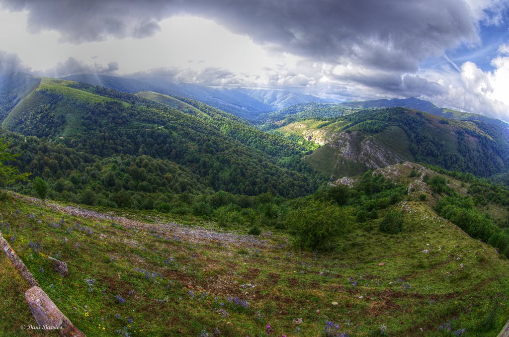 Vistas desde el balcón de La Cardosa. by Dani Barrios