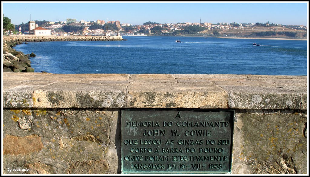 Porto foz do Douro,abrir para ler placa / please read description about plaque by Voar Alto