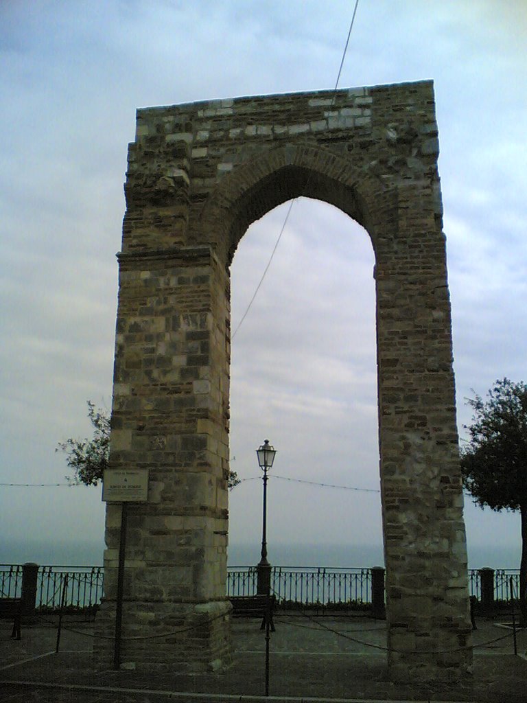 Arco in piazzola a Numana by fernandomondego