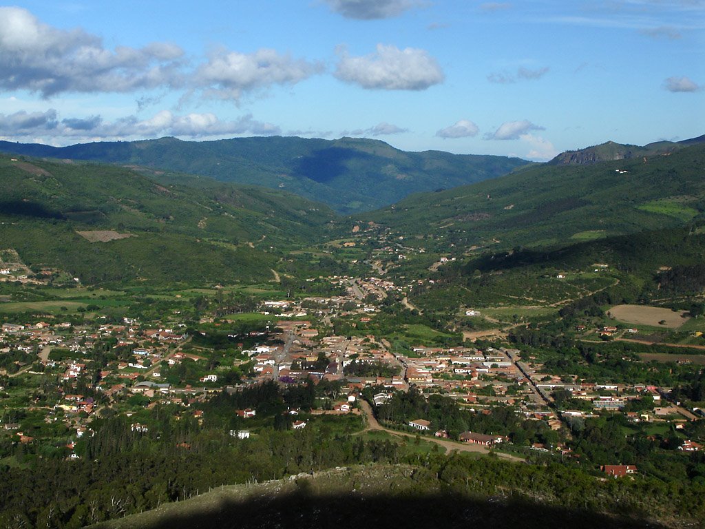 Samaipata, Bolívia, vista do alto do morro by Iberê Thenório