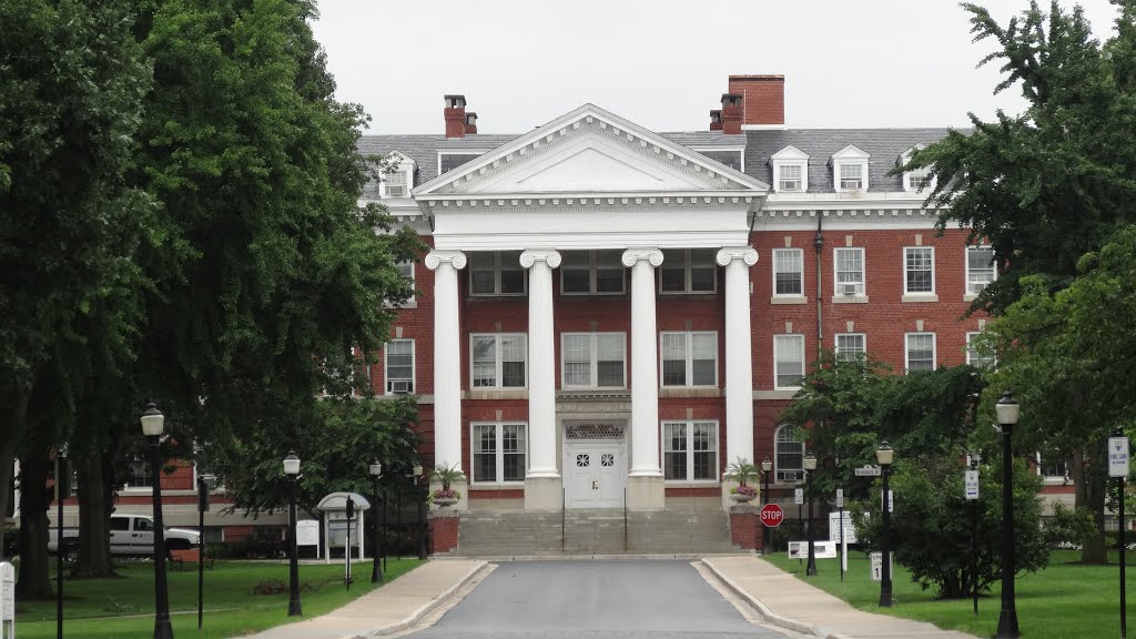 Alumnae Hall, Hood College, Frederick, MD by chfstew