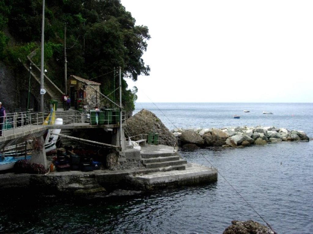 Promontorio di Portofino. Porto Pidocchio. by pier luigi baglioni