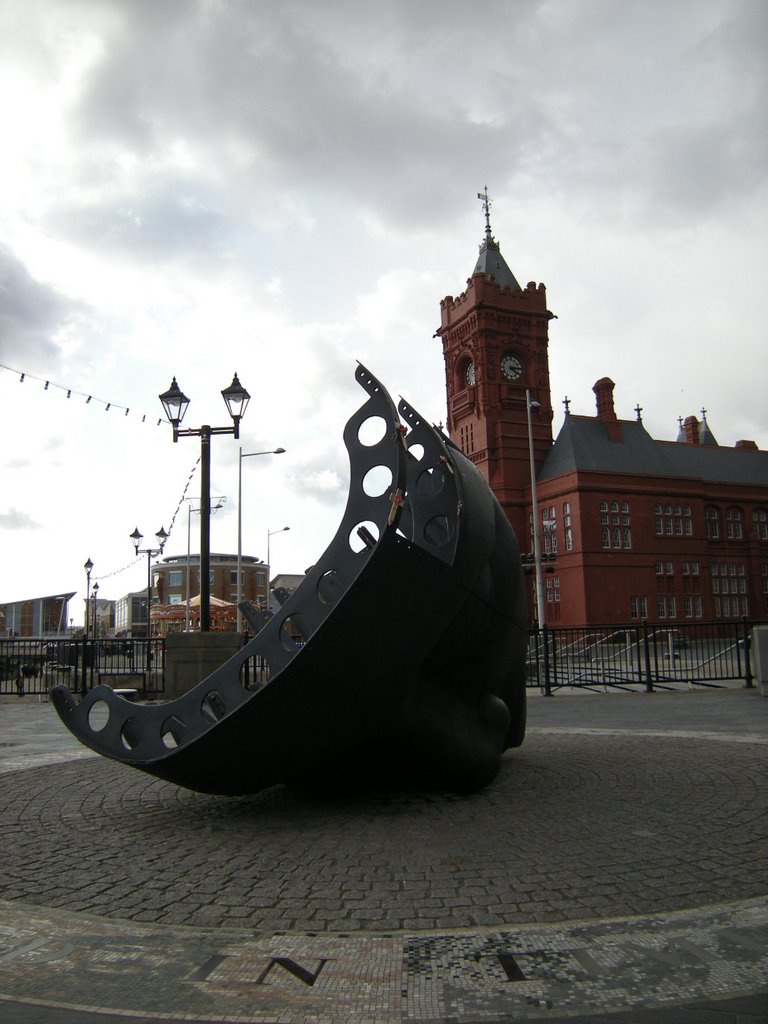 Sailor monument Cardiff Bay by pitpix