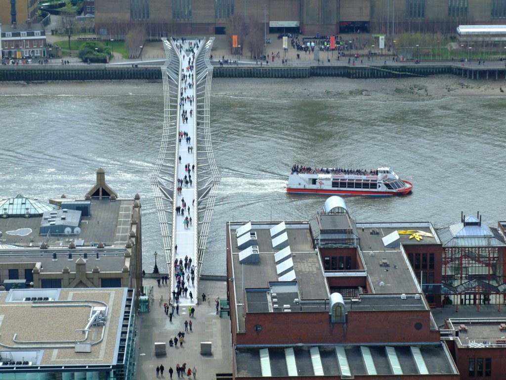 Millenium Bridge by TravelBadgers