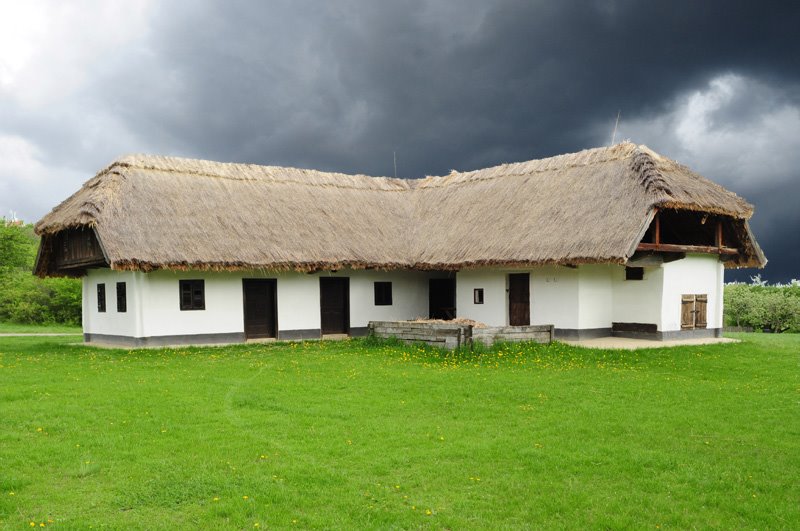 Skanzen by Eduardo Balogh