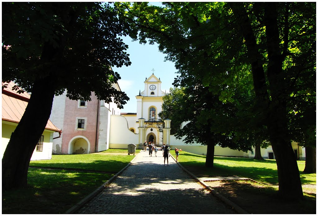 Žďár n. Sázavou - Cisterciátský klášter od Santiniho by Václav Hromadko