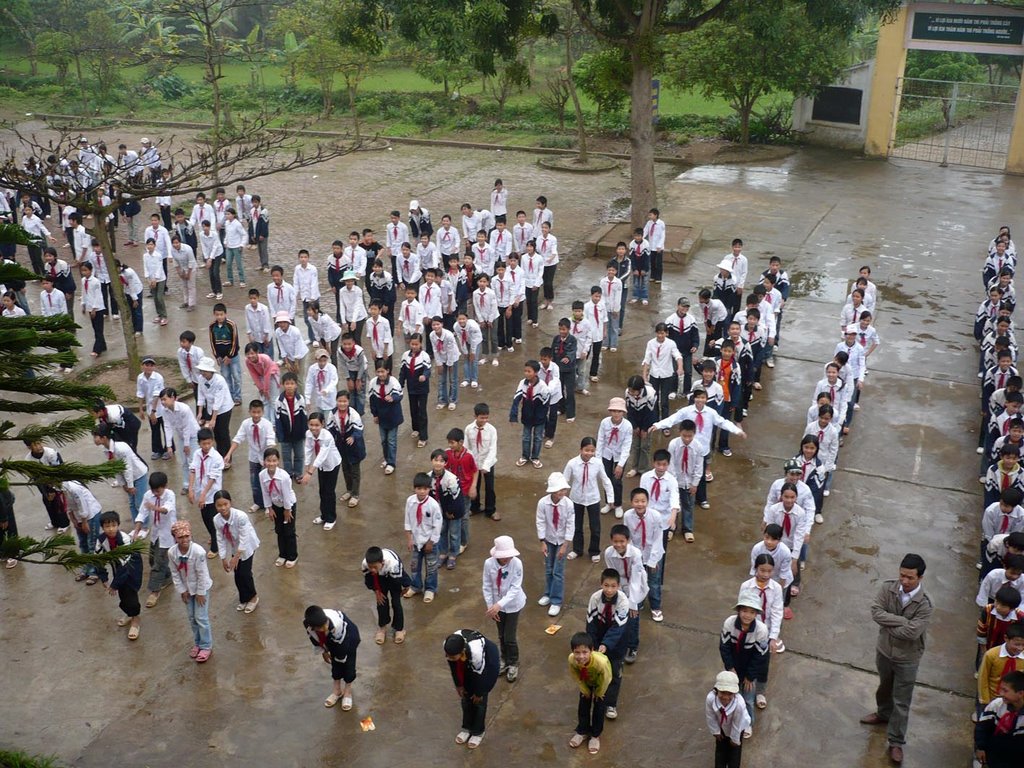 The College de Hoan Ai Province de Hung Yên district de Yen My Viet Nam by Alain Fontenas