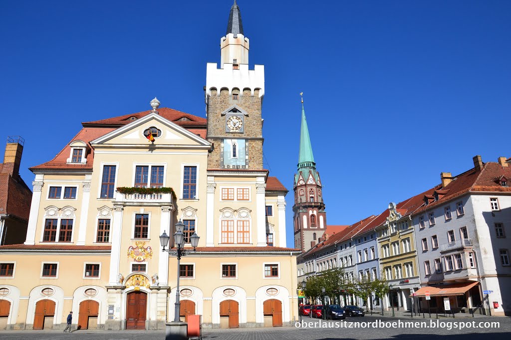 Rathaus und Nikolaikirche Löbau by Robert Knothe