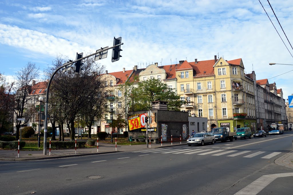 Legnica, Plac Targowy by bojanosia