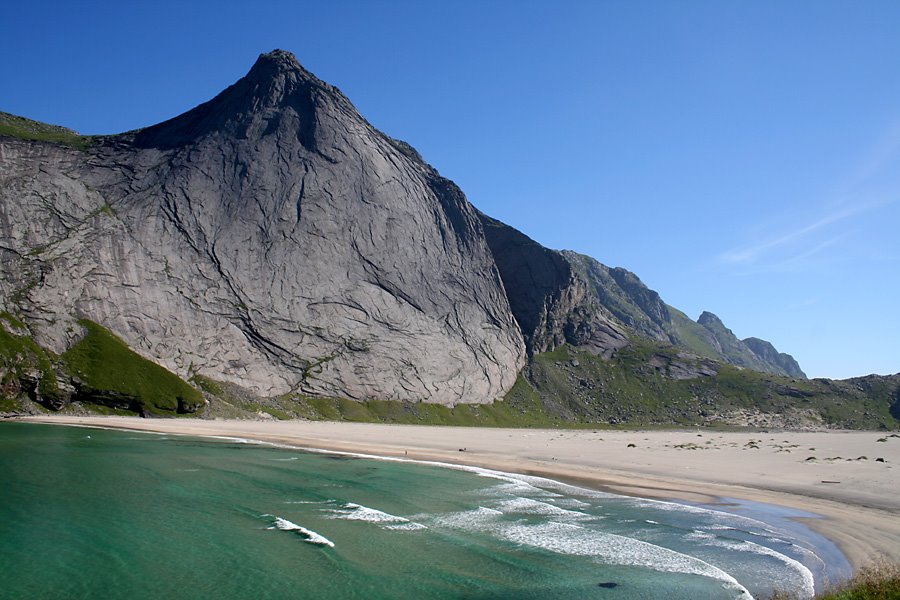 The Bunes beach by Sverre