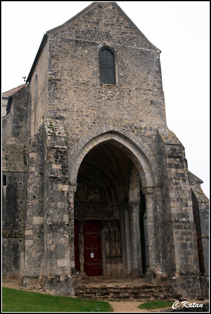 Église de Saint-Loup-de-Naud by Claudius Katan