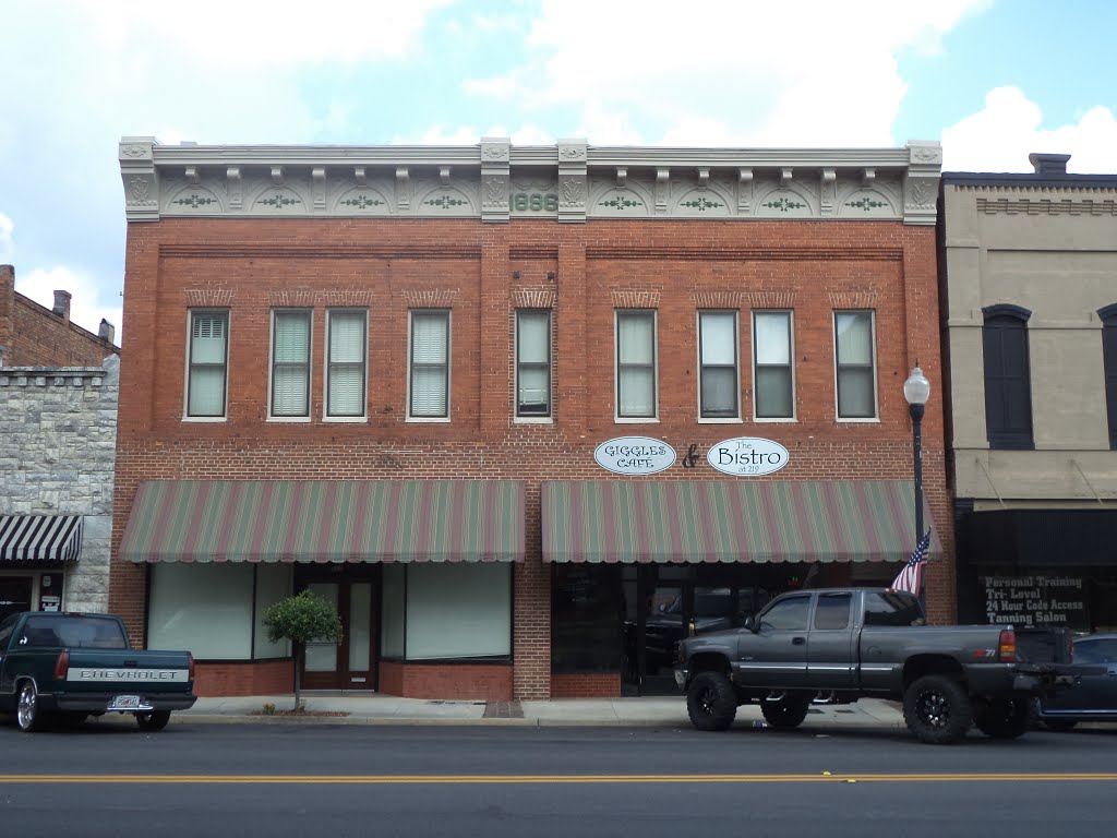 219 Main St S, Tifton by mriveraz