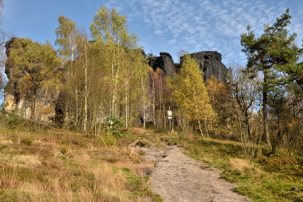 Tisá, Tiské stěny by Zdeněk Vondra