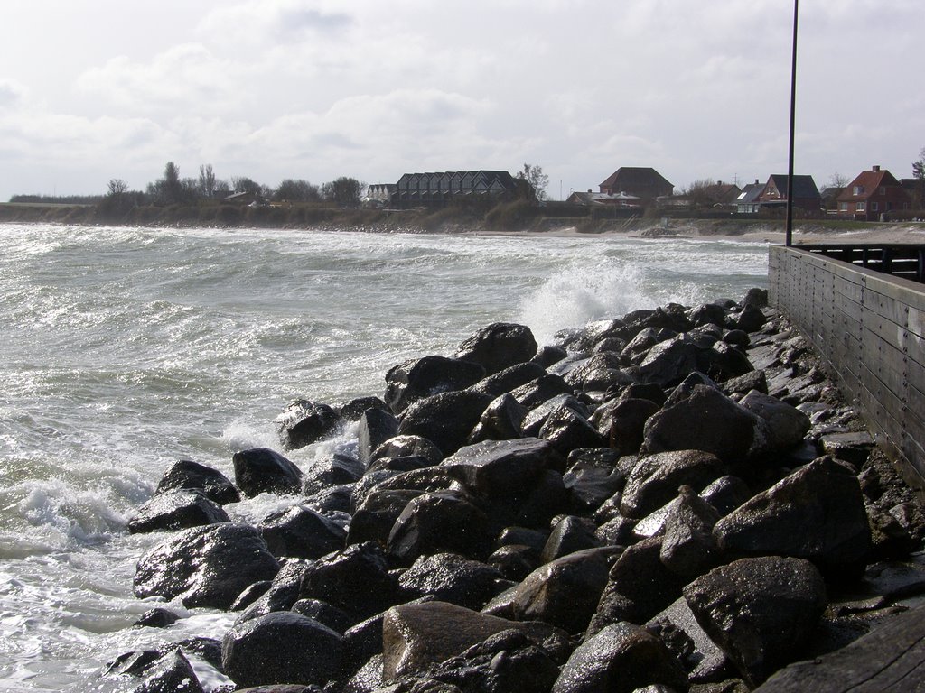 Stormy Wheather Ballen Habour marts 2008 by Per Sorensen