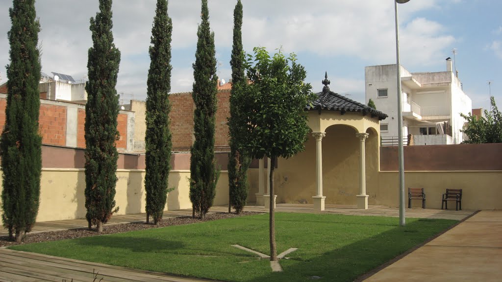 Jardin en Malgrat de Mar by Christian E Castillo