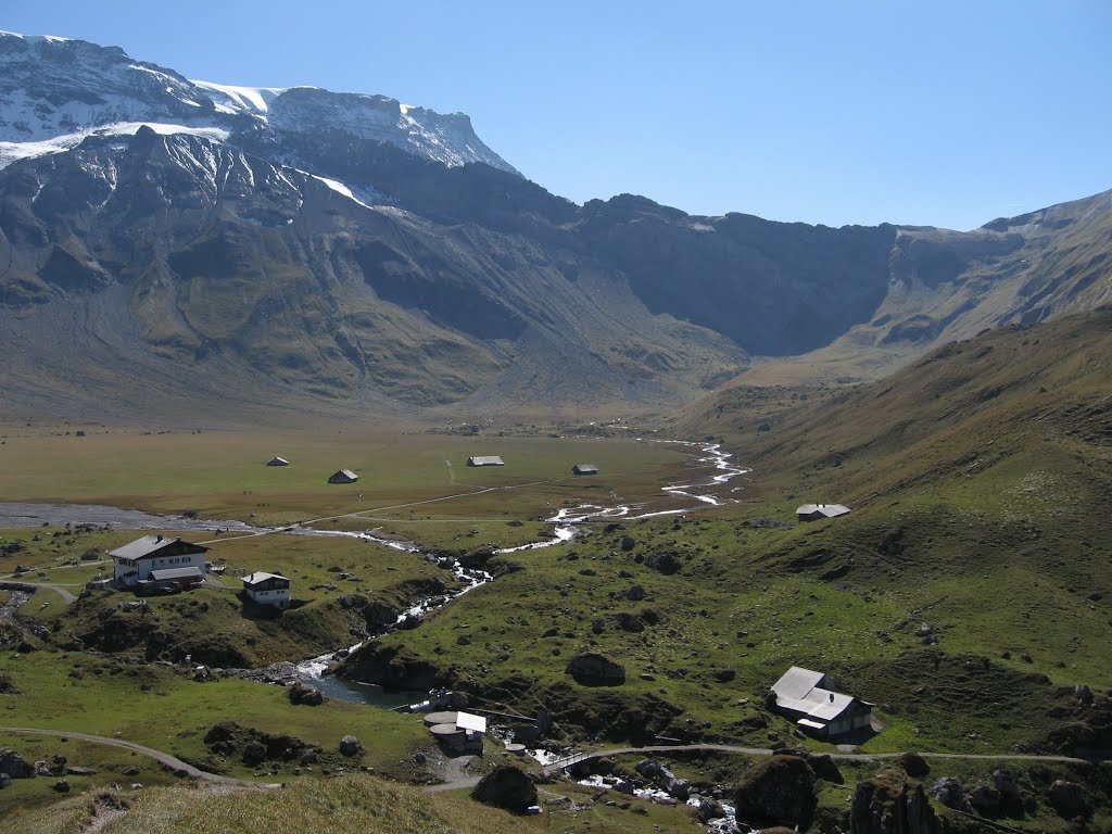 Engstligen alp, Adelboden, Zwitserland by jannekevinkeveen