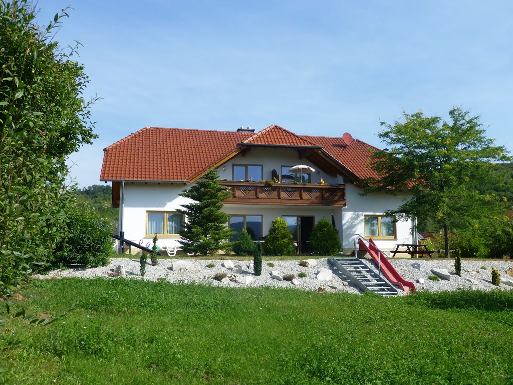 Weiler bei Monzingen – „Chalet 4 Jahreszeiten“ by giggel