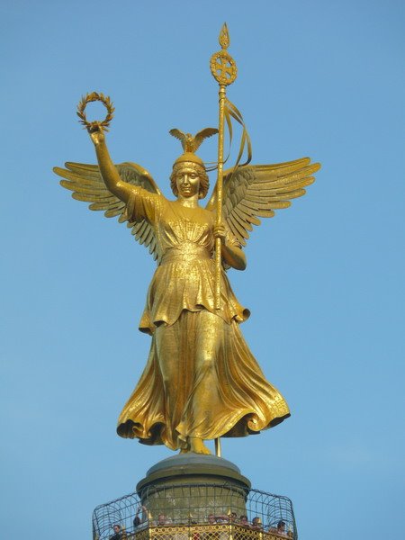 Statue auf der Siegessäule by H.-W. Schlieper