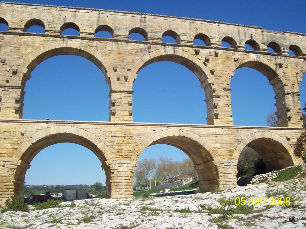 PONT DU GARD by vangiang.tran