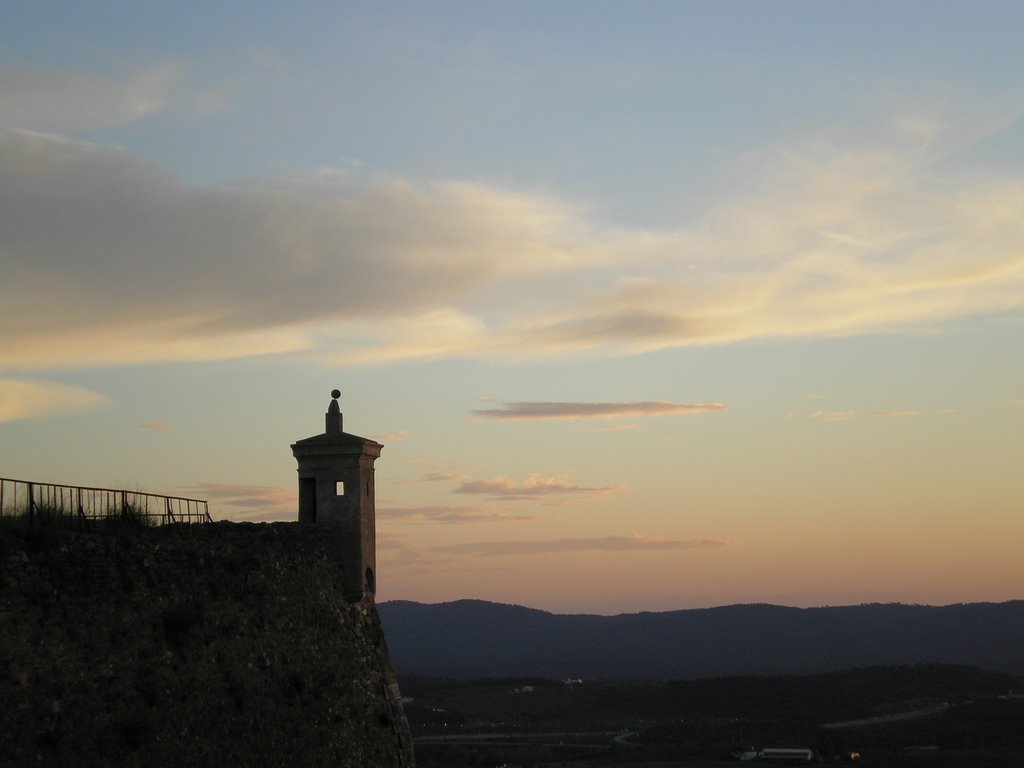 Estremoz ao fim da tarde by Hugo Guerreiro