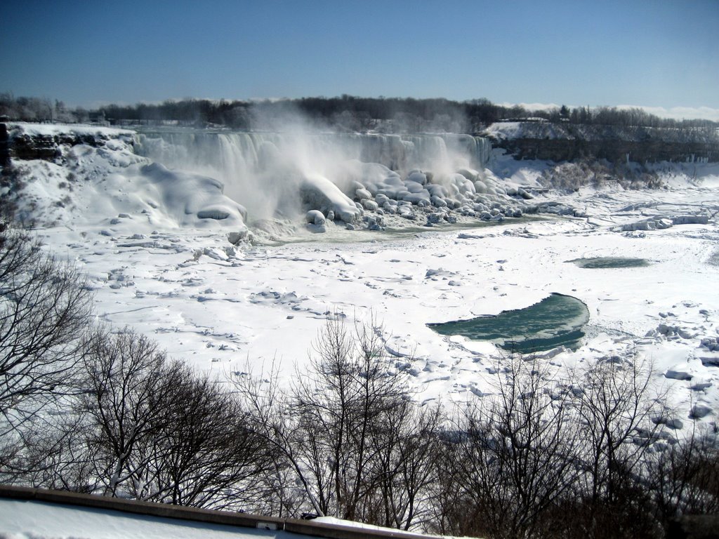 Niagara Falls, Canadian View. by Robert Lam