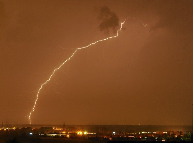 Gewitter über dem Rheintal by Michael Schäfer - chilterngreen.de