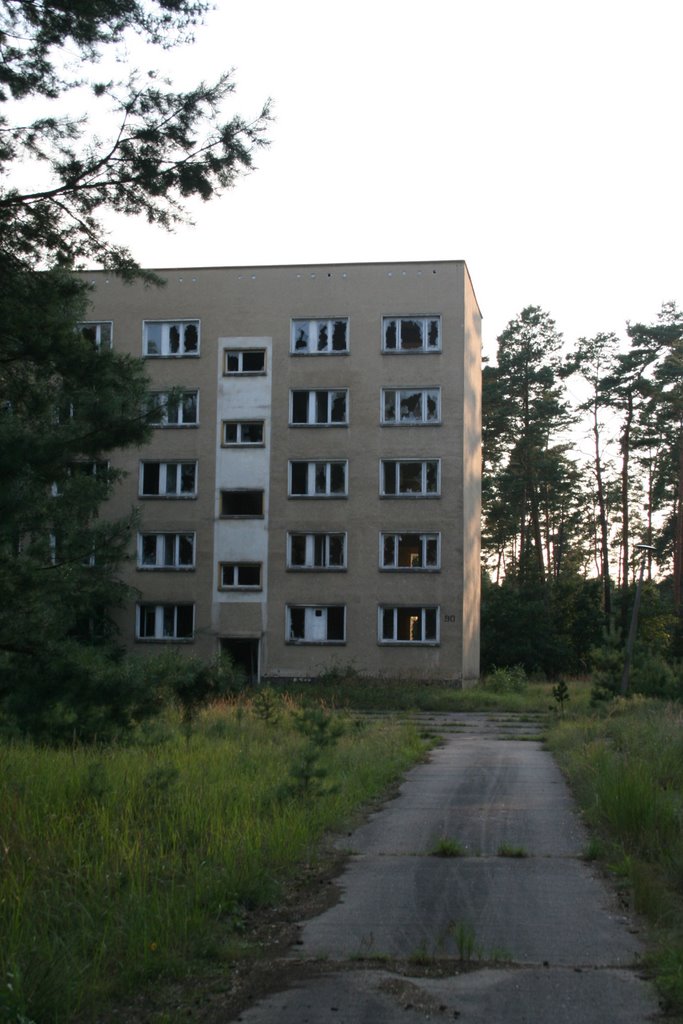 Remnants of the largest soviet airfield in East Germany 'Groß Dölln' - Casern Blocks by Jost*