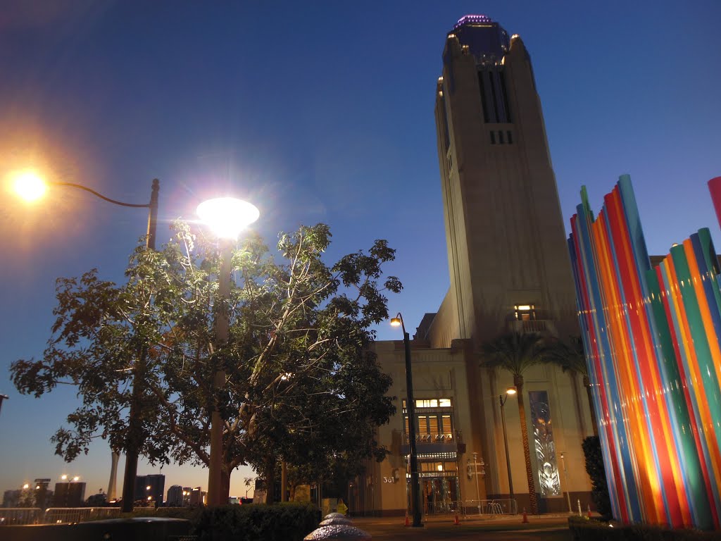 Smith Center at dusk by Geogo