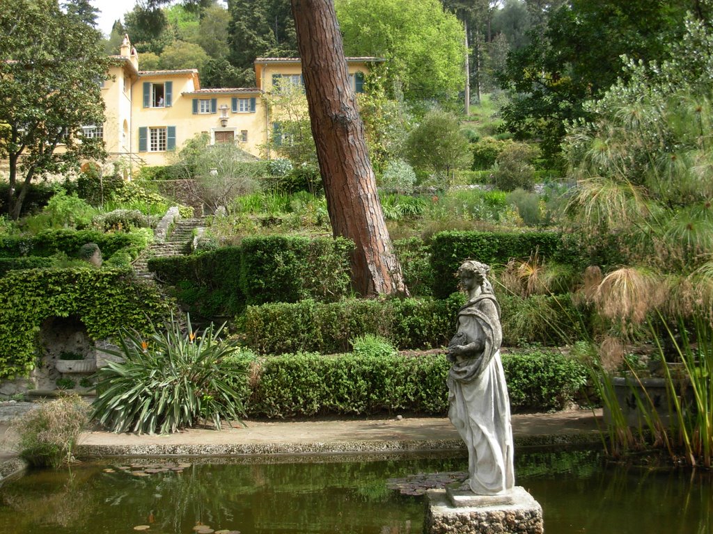 Jardin de la Serre de la Madone by gunéra