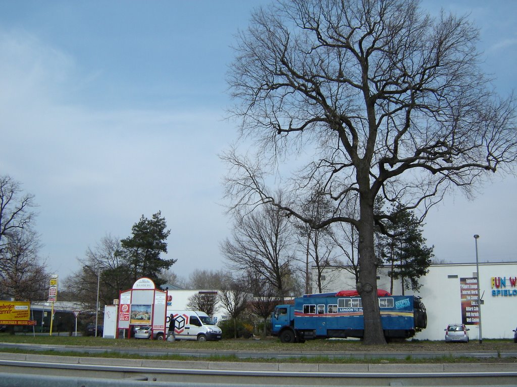 Nürnberger Straße by Luitbald