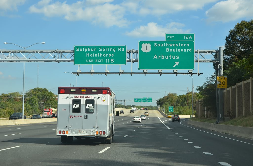 Exit for Southwestern Boulevard, Interstate 695, Southbound by Seven Stars