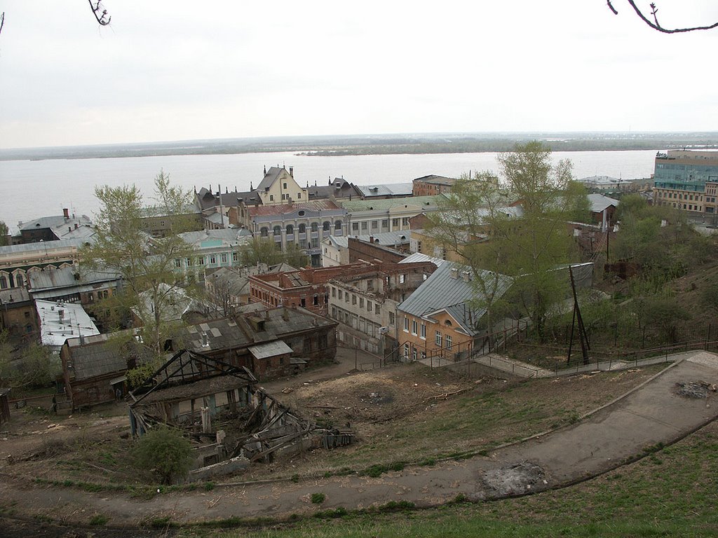 Россия: Нижний Новгород: Нижегородский район: вид с ул.Ильинской; 14:36 08.05.2006 by vadimpl