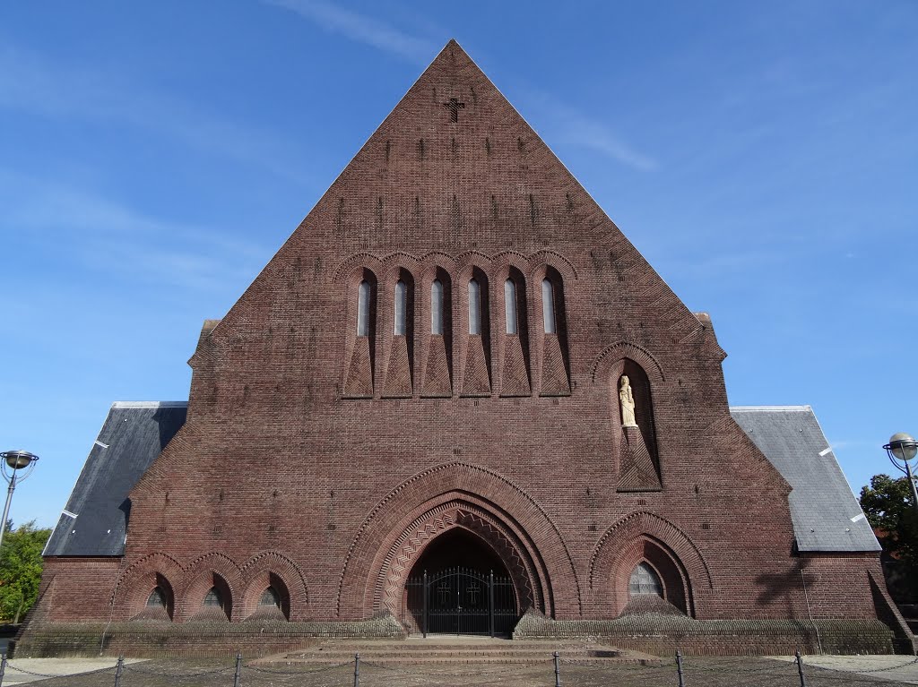 Sint-Barbarakerk Cité by Pascal Van Acker