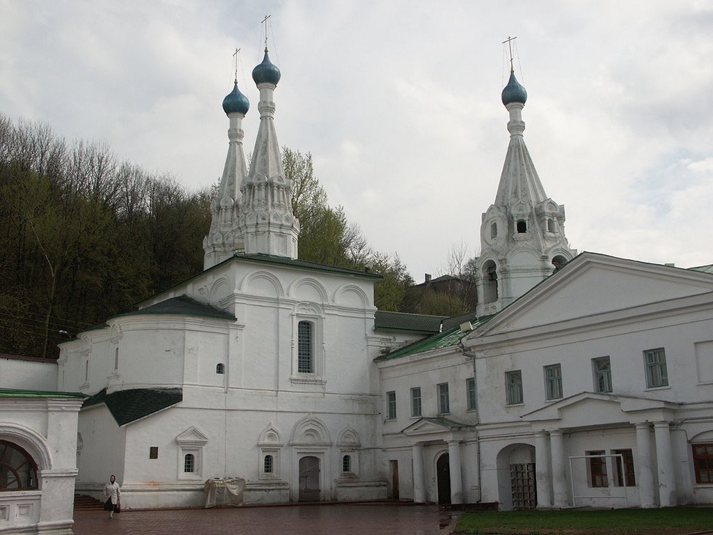 Россия: Нижний Новгород: Нижегородский район: пер.Мельничный: Благовещенский монастырь: церковь Успенская; 16:09 08.05.2006 by vadimpl