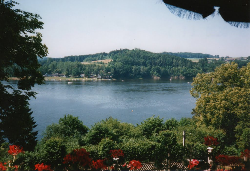 Hotel Seeblick an der Bleilochtalsperre (2000) by Moehris