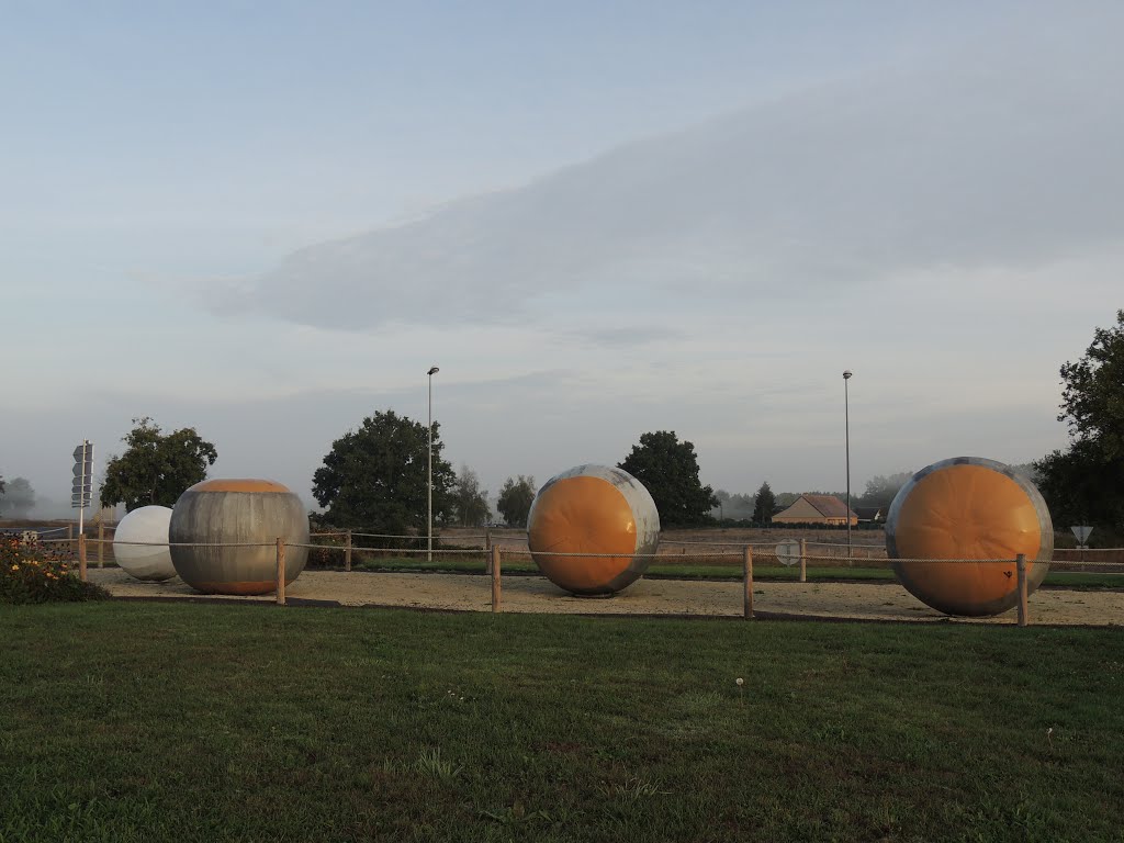 La Flèche, 3 boules de fort by tofil44