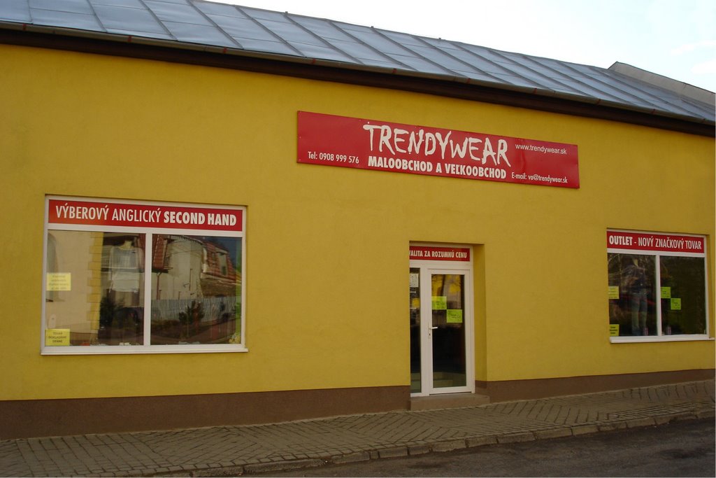 Nam. sv. Cyrila a Metoda, TRENDYWEAR - outlet & second hand by riso204