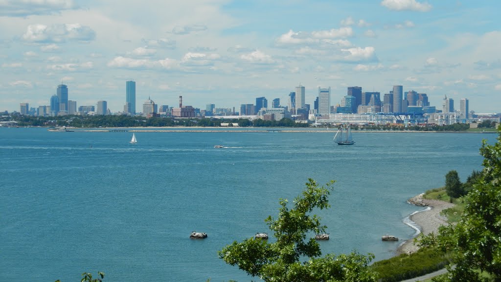 Boston, the city from Spectacle Island (06.08.2013) by Bogdan Tapu