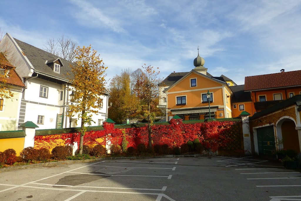 Winsischgarsten-Parkplatz Charly's Pub by S. Brandstetter