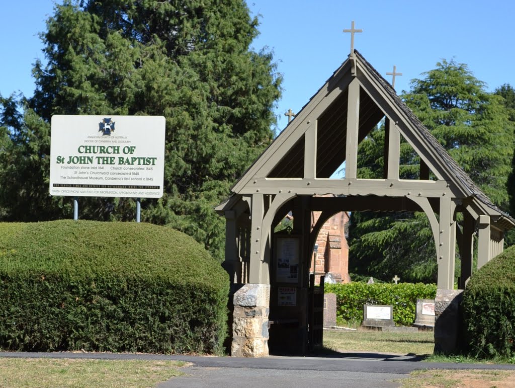 Linch gate entrance to cemetery and church by Phaedrus Fleurieu