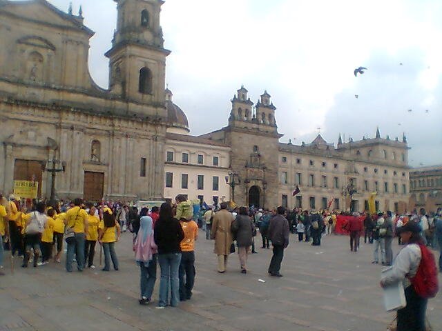 Plaza de Bolivar - Mayo 1 2008 - Protestas - Dia Internacional del Trabajador by j* kront