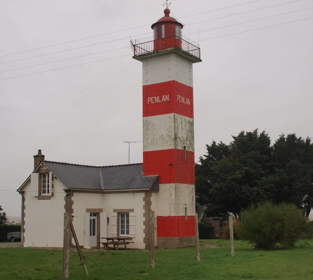 Phare de Pen Lan by torr-penn