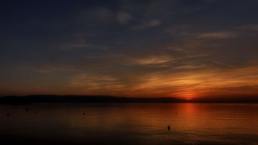 Sunset above the sea... by Tomislav Pecak