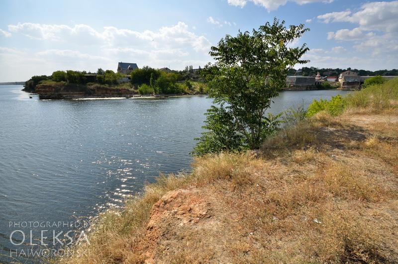 River shore in Beryslaw by Oleksa Haiworonski