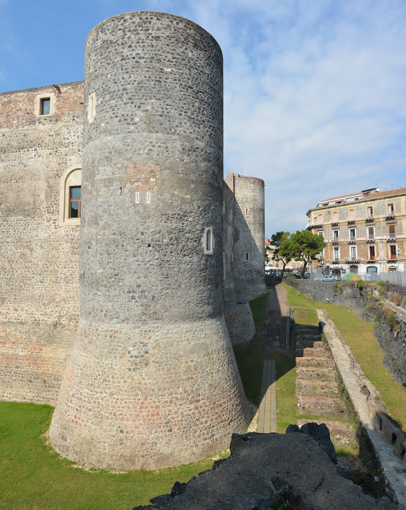 Castello Ursino, Catania. by Pina e Nicola in Sicilia