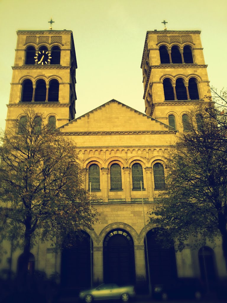 Katholische St. Paulus Kirche Paulusplatz Düsseldorf Düsseltal Zoo by 2PLAY1