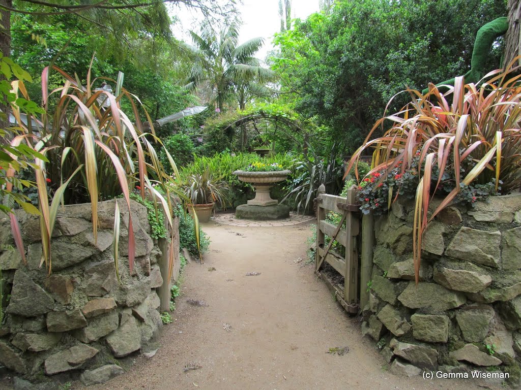 Ashcombe Maze Gardens - Shoreham, Mornington Peninsula by Gemma Wiseman