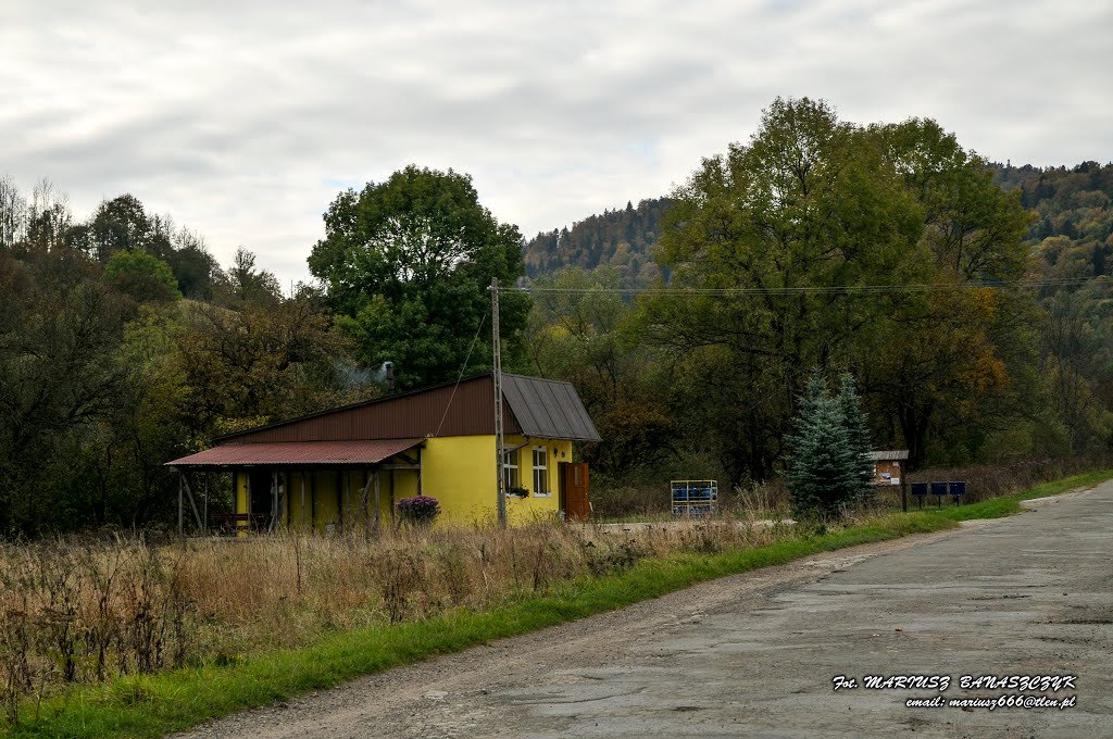 Zatwarnica, sklep by Mariusz Banaszczyk