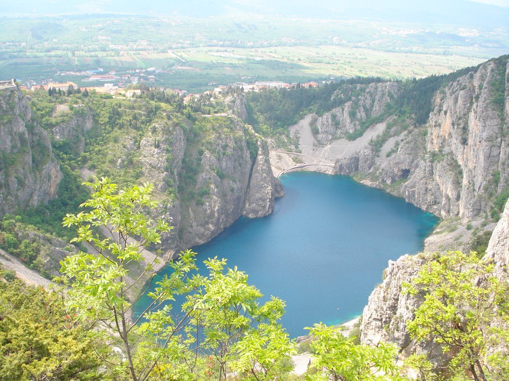 MODRO JEZERO / BLUE LAKE by Jadranko Katavić